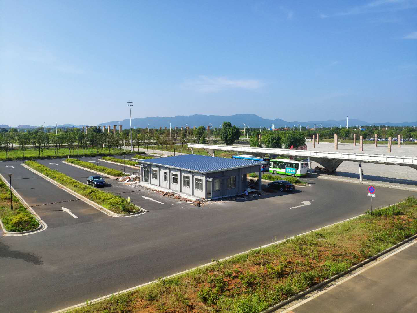 新余长运高铁客运接驳站即将竣工营运