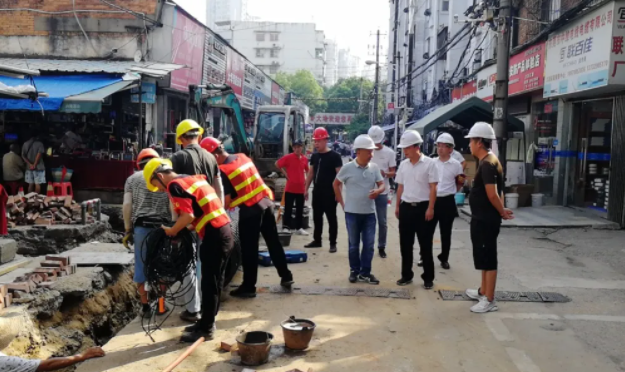 我为群众办实事 || 长运物业:“白改黑”工程顺利竣工