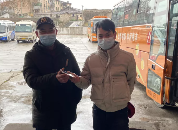 抚州长运:拾“机”不昧暖人心