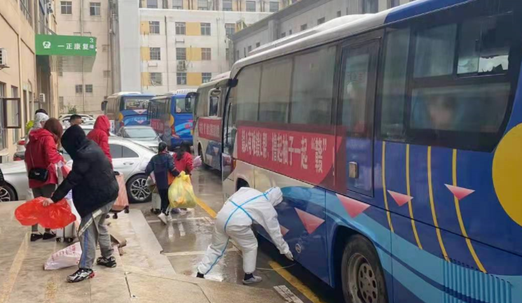 鹰潭长运:顺利完成运送援昌医护人员返程任务