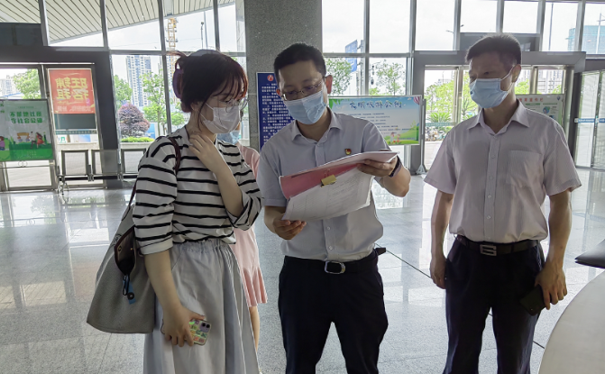 都市城际公交:南昌交通集团检查组督导车站文明创建、疫情防控和安全生产工作