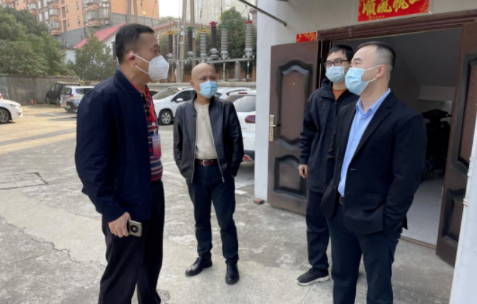 刘磊莅临长运出租、长运物业督导疫情防控工作