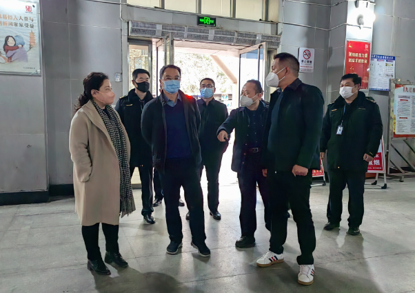 九江长运:省交通运输综合行政执法监督管理局领导检查九江长途汽车站春运工作