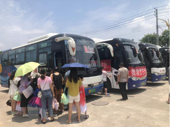 抚州长运:圆满完成大型舞蹈比赛运输任务