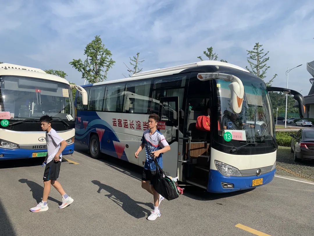 马鞍山长客:圆满完成2023年全国羽毛球单项冠军赛运输任务