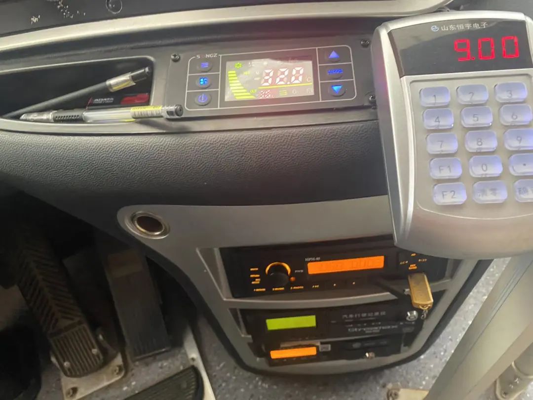 抚州长运:FM93.5南丰之声广播走进南丰城乡公交
