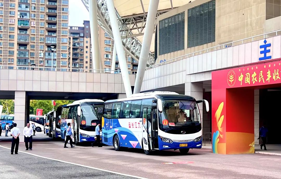鄱阳长运:圆满完成“丰收节”运输任务