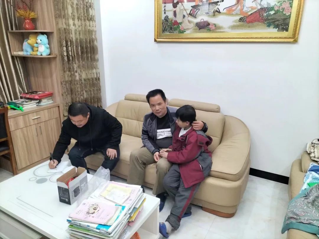抚州长运:驾驶员家访 把温暖送到家