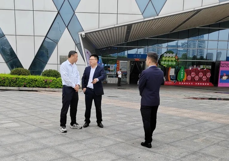都市城际公交:公司领导检查南昌长途汽车西站安全生产工作