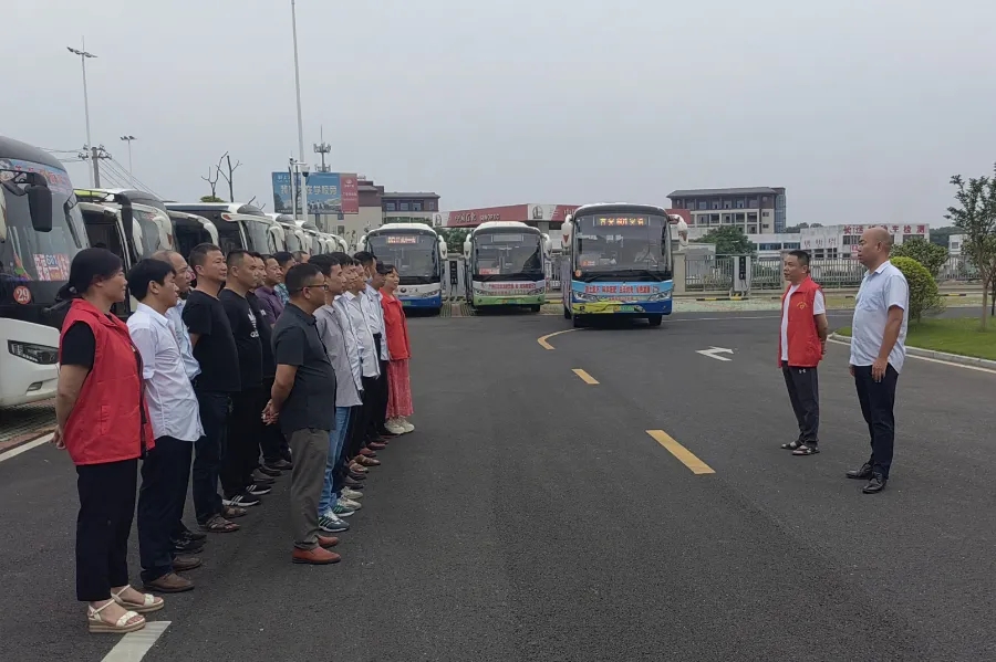 吉安长运:顺利完成安福县事业编考试运输保障任务