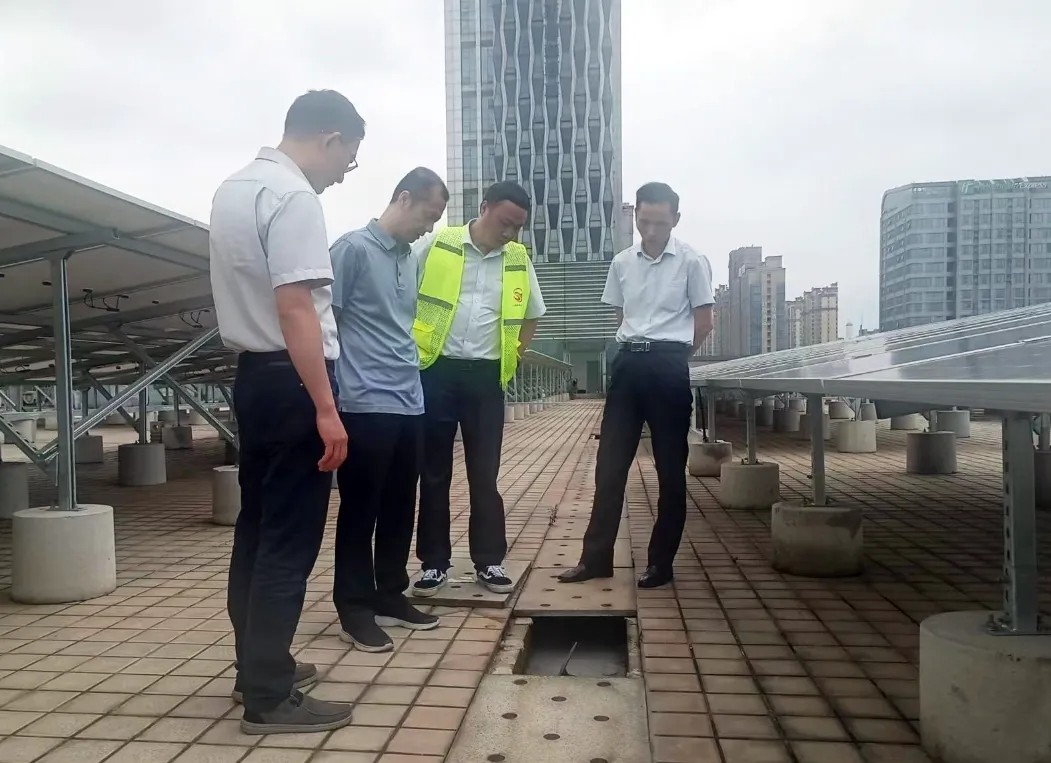 都市城际公交:开展暴雨、强对流等恶劣天气的督查