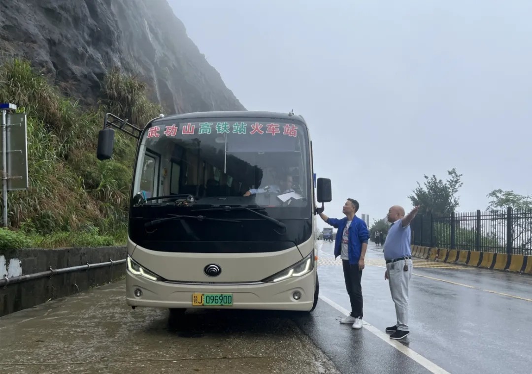萍乡长运:闻“汛”而动 全力保障汛期生产安全