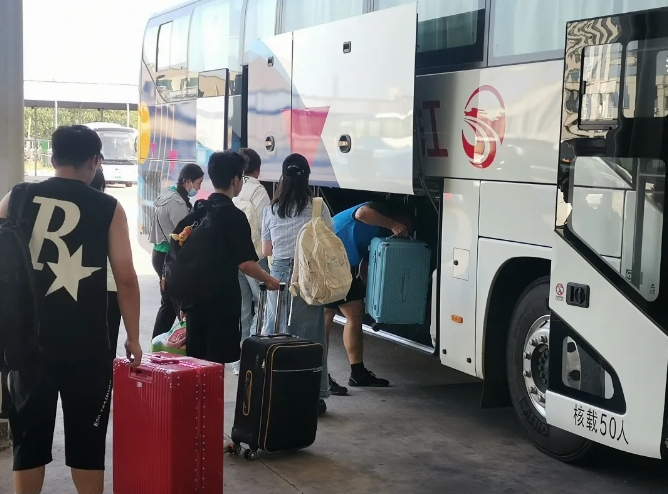 九江长运:全力做好开学季迎新运输保障工作