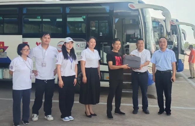 抚州长运:赣东学院与抚州长运共筑爱心桥梁