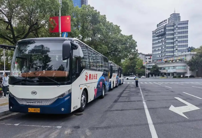 黄山长运:“绿皮火车”恢复运行 全力备战国庆假期旅游高峰