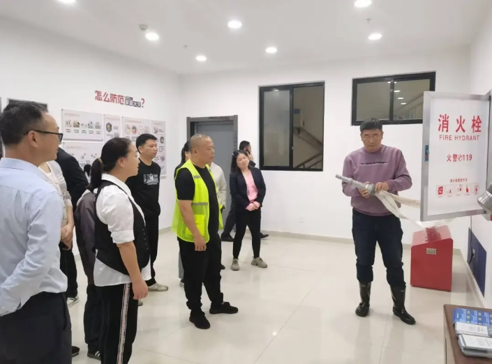 都市城际公交:开展2024年全国消防宣传月消防知识培训及应急演练