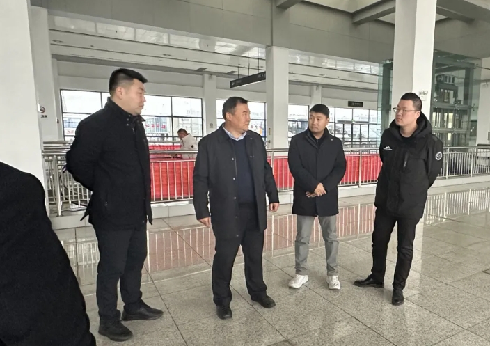 马鞍山长客：市交通运输局领导检查高校学生返校运输准备工作