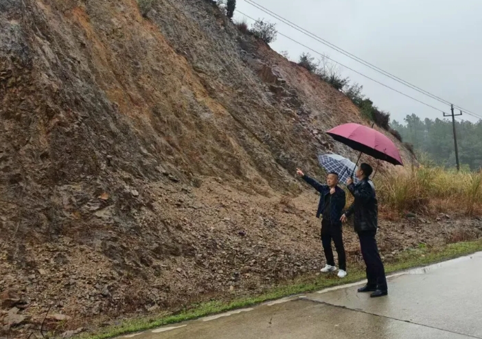 抚州长运:崇仁分公司排查隐患 筑牢城乡班线安全防线